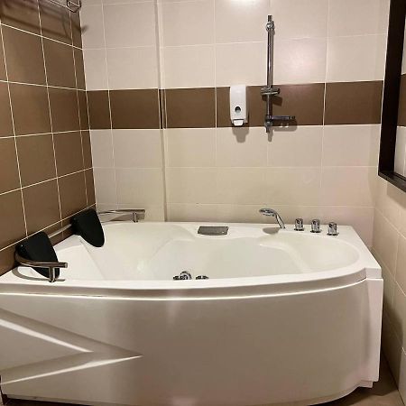 Homestay Melaka B Lagoon Studio Apartment Free Waterpark Tickets Kampong Bukit Beruang Екстер'єр фото